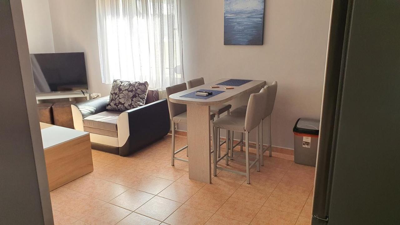 Theos Apartment Alexandroúpoli Extérieur photo